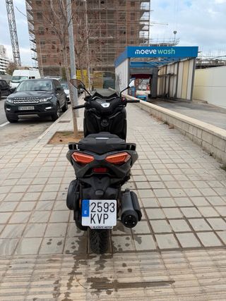 Yamaha XMAX 125 Negra Mate