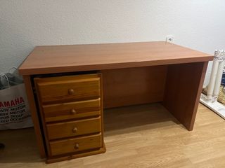 Mesa escritorio madera con cajones