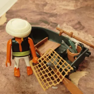 Playmobil Pescador en su bote pescando