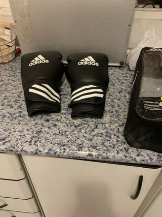 Guantes de Boxeo Adidas Negros