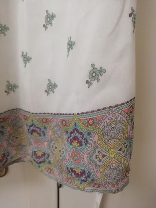 Vestido blanco estampado Zara