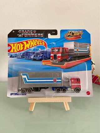 Hot Wheels Transformers Optimus Prime