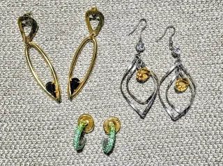 3 Pares Pendientes Variados