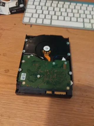 Disco Duro Interno HGST 6TB 3.5 SATA Leer