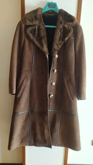 Abrigo de piel marrón mujer