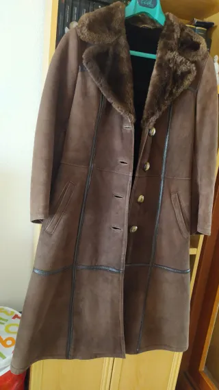 Abrigo de piel marrón mujer