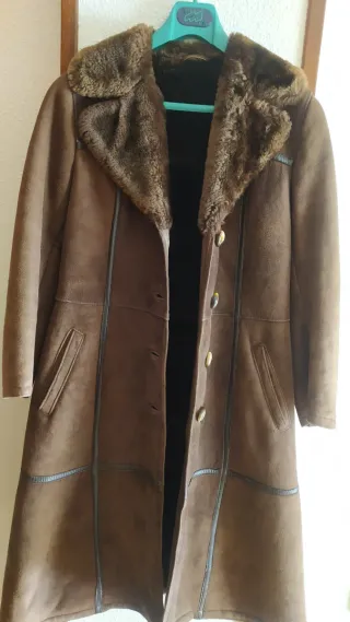 Abrigo de piel marrón mujer