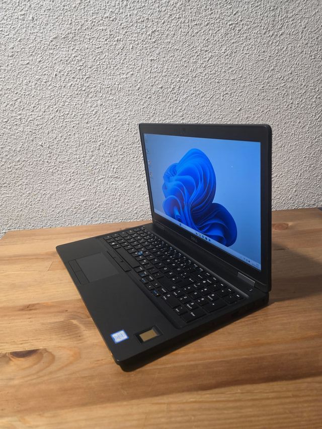 Dell Latitude 5590 i7 | 16GB RAM | 512GB SSD | Gar