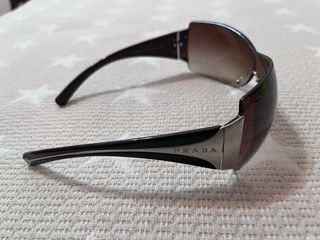 Gafas de sol Prada marrones