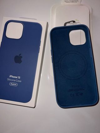 Cover iPhone 15 Silicone MagSafe Blu