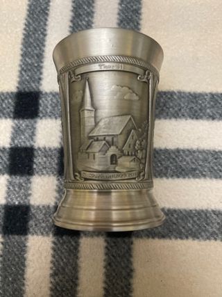 Set di 2 bicchieri di zinco intagliati