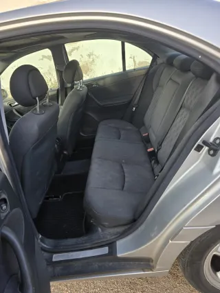 Mercedes-Benz Clase C 2001