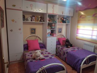 Muebles habitación juvenil blanco y rosa
