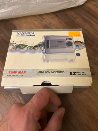 Cámara Digital Yashica EZ F524 MK-II