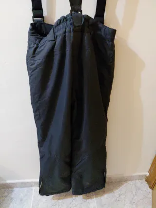 Pantalón de nieve con tirantes negro