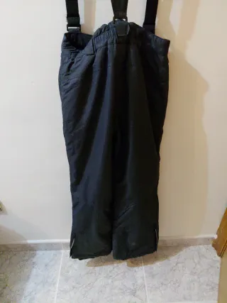 Pantalón de nieve con tirantes negro
