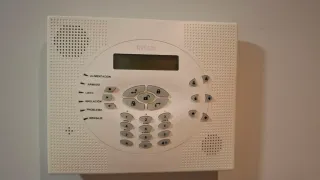 Alarma , Teclados y sensores RISCO