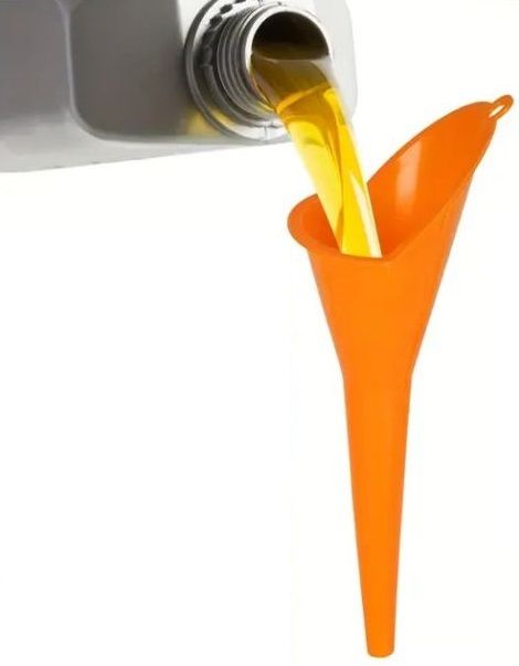 Embudo plástico para lubricantes