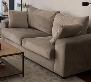 Sofá de 2 plazas beige