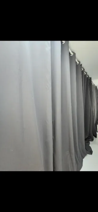 3 tende grigie in tessuto