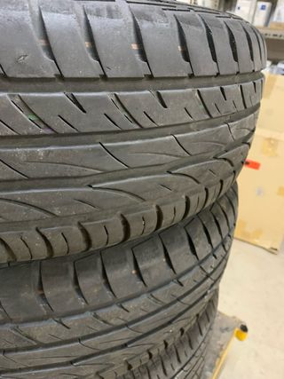 4 Neumáticos 205/60 R16