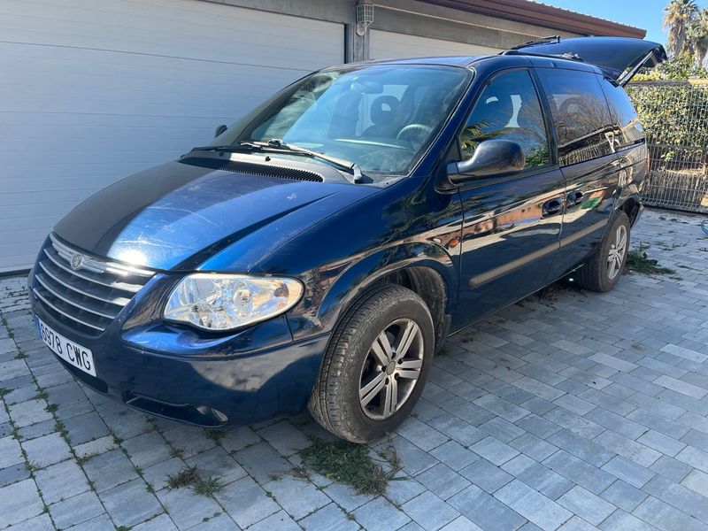 Chrysler Voyager 2004 - foto 1