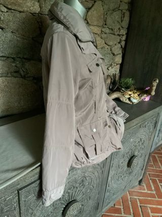 Giacca a vento OVS beige tg. 48