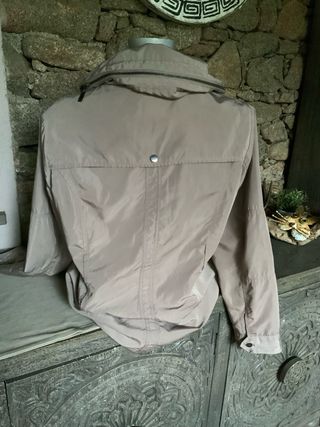 Giacca a vento OVS beige tg. 48