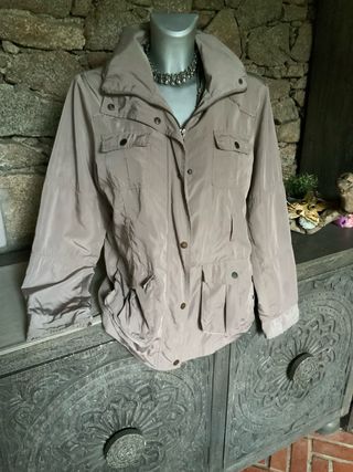 Giacca a vento OVS beige tg. 48