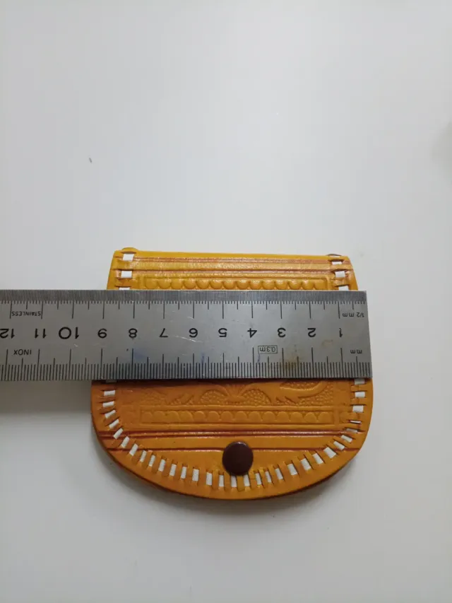 Monederos artesanales de cuero