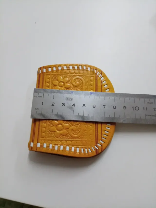 Monederos artesanales de cuero