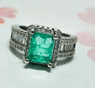 Sortija de Esmeralda Paraíba y Circonitas