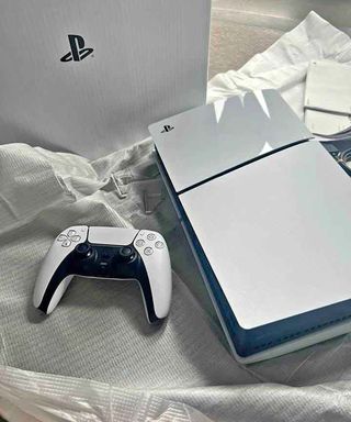 Sony PS5 Slim 1TB Blanca