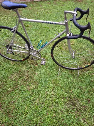 Bicicleta de carretera VILLES