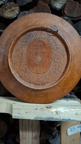 Cerámica del Convento J.M. Plato Decorativo