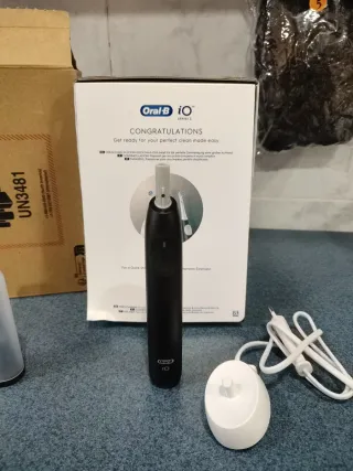 Cepillo Eléctrico Oral-B iO Series 2 Negro
