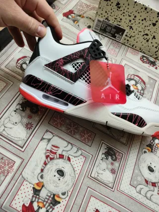 Negogiable Nike Air Jordan 4 Retro Talla 42