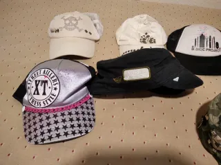Lote de Gorras Variadas a solo 3€,cada una a elegí