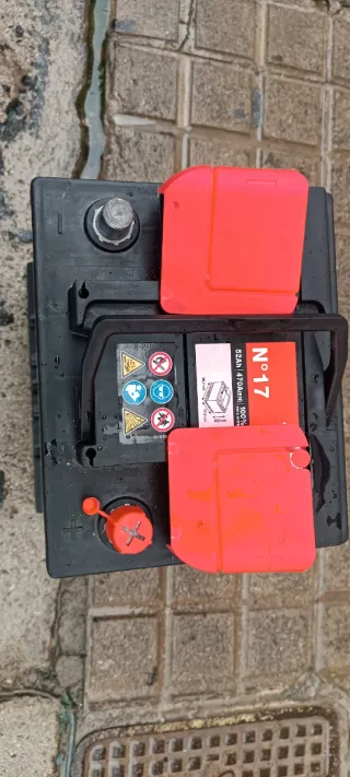 Batería Coche 52Ah 12V.