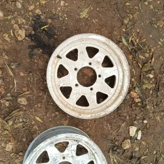 Llanta de hierro 15 FE 15x5.5J son5