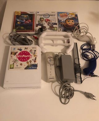 Nintendo Wii + 4 giochi e accessori