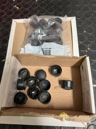 30 Tapones tornillos rueda AUDI