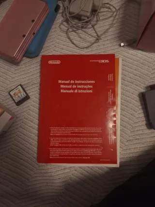 Nintendo 3DS Rosa + 2 Juegos