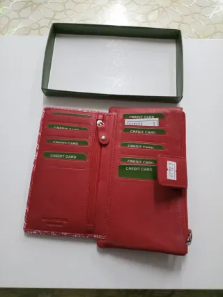 Cartera de cuero para mujer