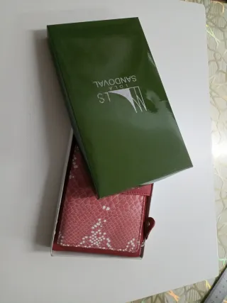 Cartera de cuero para mujer