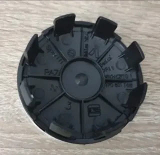 CENTRO LLANTA BUJE TAPABUJES SEAT 63MM 1P0 601 165