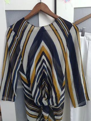 Conjunto Blusa Rayas Zara y Pantalón Blanco