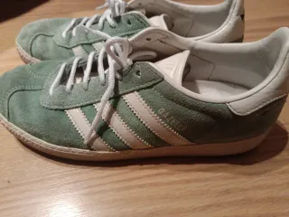 Zapatillas Adidas Gazelle Verde y Blanco