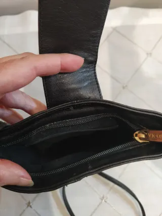 Bolso de piel Vicosta negro.