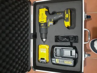 Taladro con Maletín Stanley Fatmax V20 Nuevo
